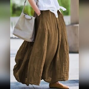 NEW! Beautiful Flowing Midi Skirt in Coffee